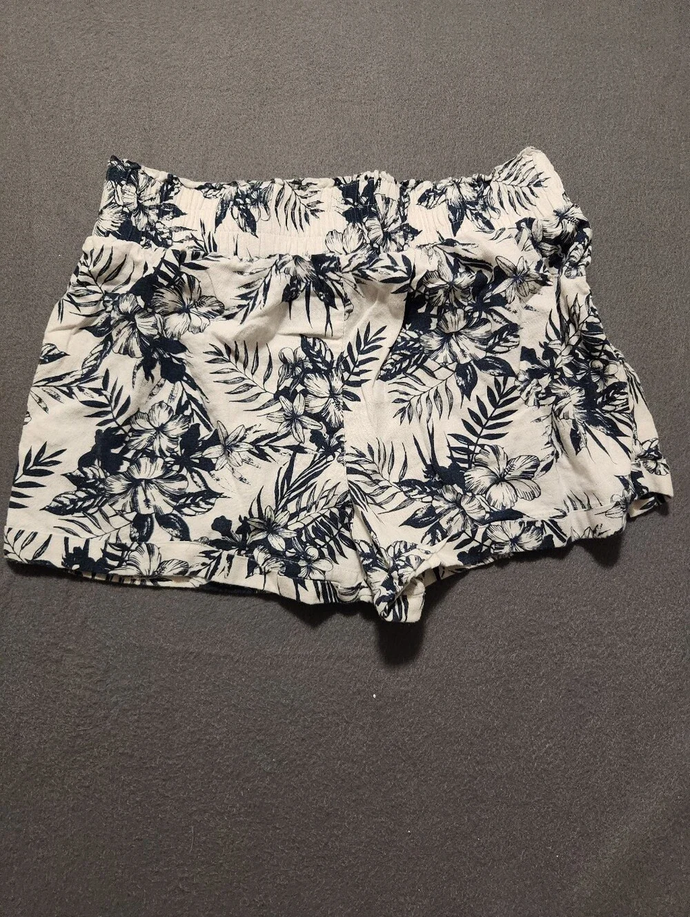 Jolt Shorts Women Size Large White & Blie Floral Linen Blend Pockets